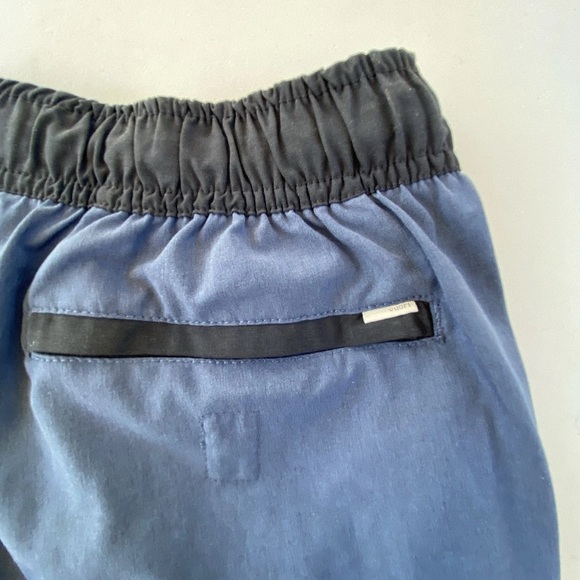 Sold Banks Short Patch Logo Men's Sz Small Hybrid Performance Unlined 5” Inseam - Picture 7 of 12